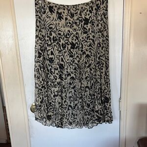 Elegant Black and Cream Skirt